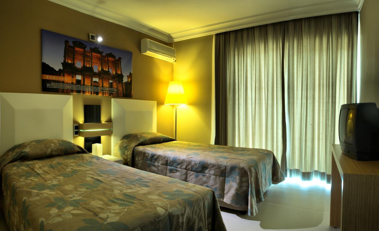 Ephesia Hotel Kusadasi Exterior photo
